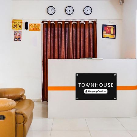 Super Townhouse Lohegaon Near Pune Airport Formerly Landmark Regency Lohogaon Экстерьер фото