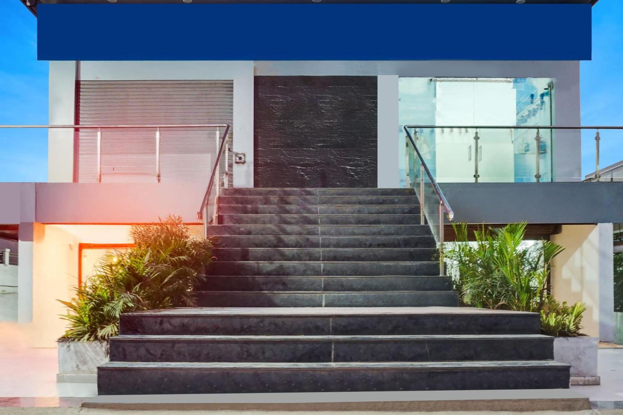 Super Townhouse Lohegaon Near Pune Airport Formerly Landmark Regency Lohogaon Экстерьер фото